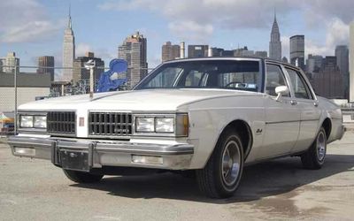 Oldsmobile 88 - 1977