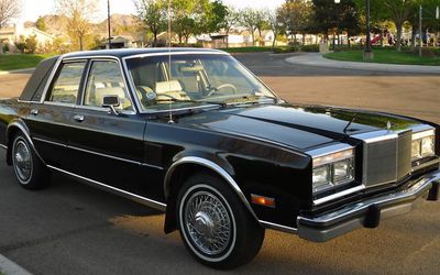 CHRYSLER New Yorker - 1982