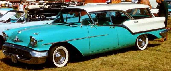 Oldsmobile 88 - 1957