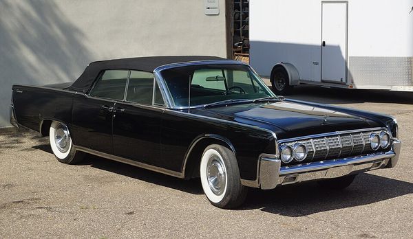 Lincoln Continental - 1961