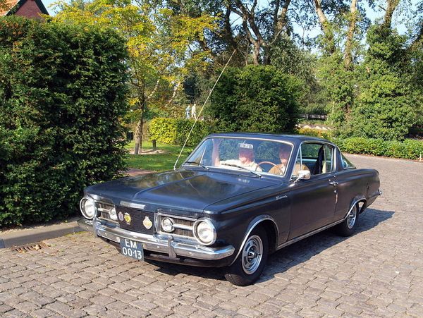 Plymouth Barracuda - 1964