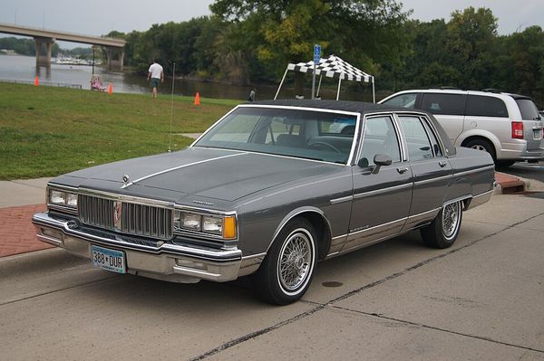 Pontiac Parisienne - 1983