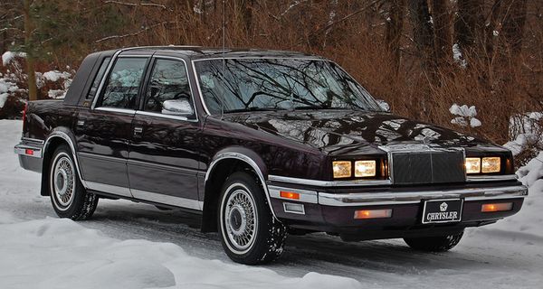 CHRYSLER Fifth Avenue - 1990
