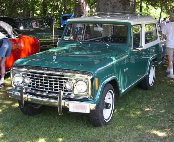 Jeep Jeepster - 1971 [ C-104 ]