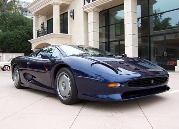 Jaguar XJ220 - 1992