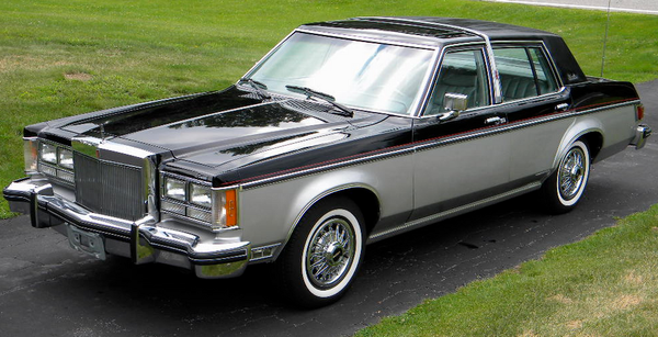 Lincoln Versailles - 1977