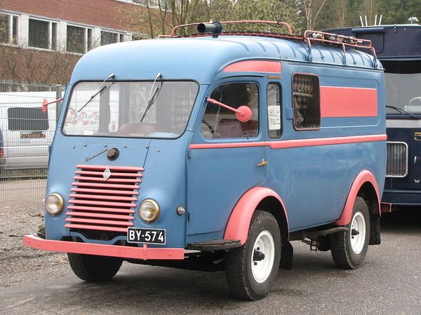 Renault Goélette - 1947
