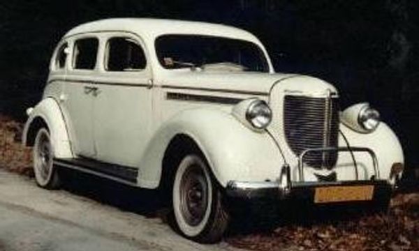 CHRYSLER Royal - 1946
