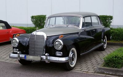 Mercedes-Benz 300 - 1957 [ W189 ]