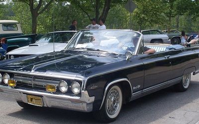 Oldsmobile 89 - 1961
