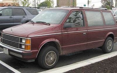 Plymouth Voyager - 1974