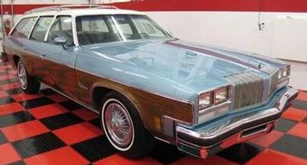 Oldsmobile Vista Cruiser - 1973