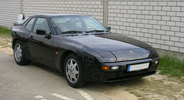 Porsche 944 - 1981