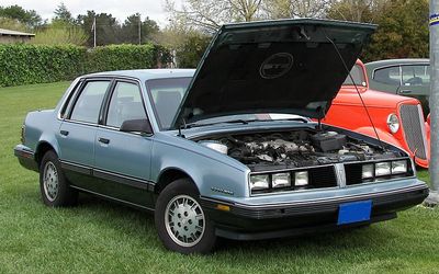 Pontiac 6000 - 1982