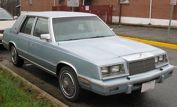 CHRYSLER New Yorker - 1983