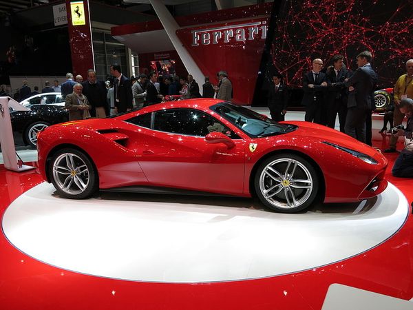 Ferrari 488 GTB - 2015