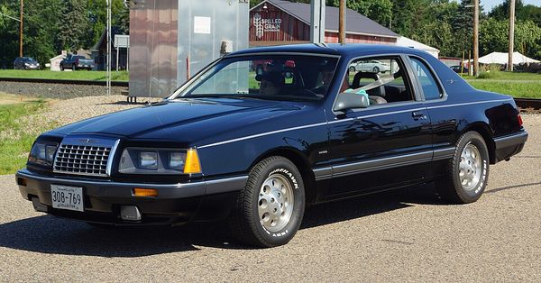 Ford Thunderbird (9th gen) - 1983