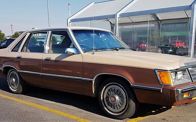 Ford LTD (Fox-Body) - 1983