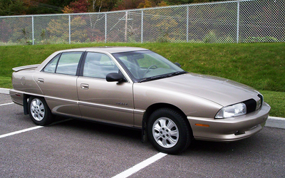 Oldsmobile Achieva - 1992