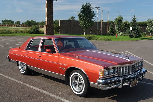 Pontiac Bonneville VI - 1977