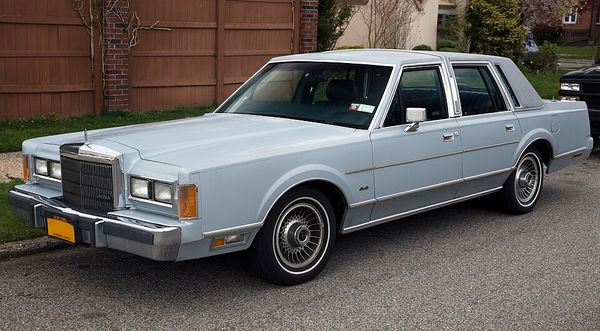 Lincoln Town Car - 1980