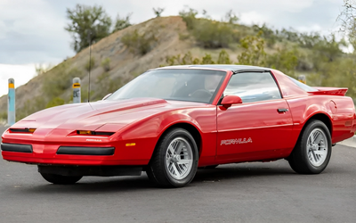 Pontiac Firebird III - 1982
