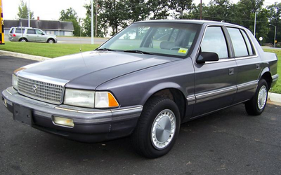 Plymouth Acclaim - 1988