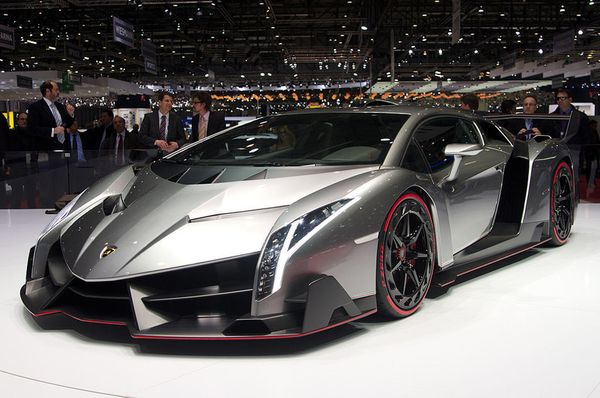 Lamborghini Veneno - 2013