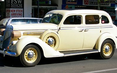 CHRYSLER Airstream - 1935