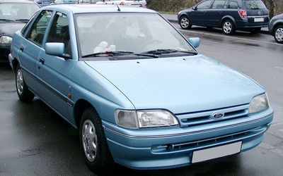 Ford Escort - 1990