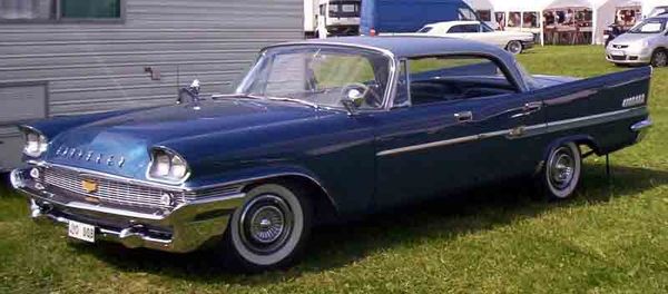 CHRYSLER New Yorker - 1957