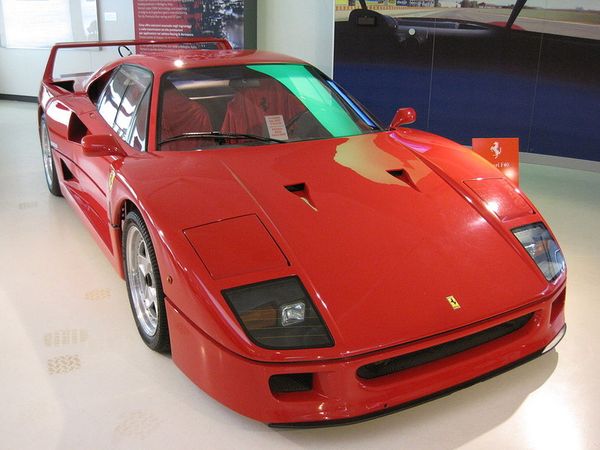 Ferrari F40 - 1987