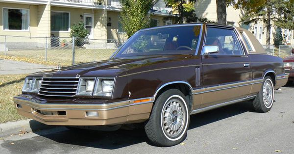 DODGE 400 - 1982