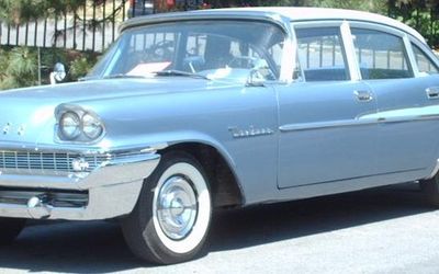 CHRYSLER Windsor - 1957