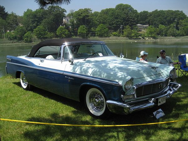 CHRYSLER New Yorker - 1955