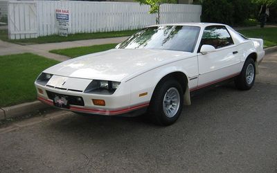 Chevrolet Camaro - 1982