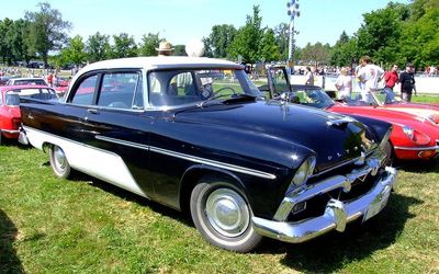 Plymouth Savoy - 1951