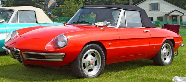 Alfa Romeo Spider 105/115 - 1966 [ 105/115 ]