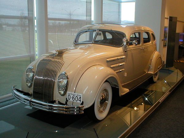 CHRYSLER Airflow - 1934
