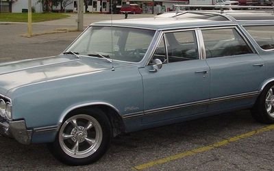 Oldsmobile Vista Cruiser - 1964