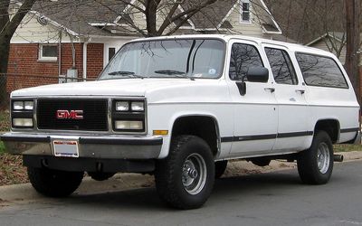 Chevrolet Suburban - 1973