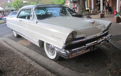 Lincoln Capri - 1956