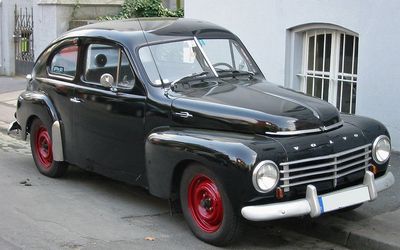 Volvo PV444 - 1947