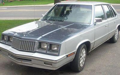 Plymouth Caravelle - 1983