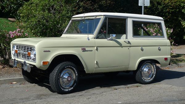 Ford Bronco (1st gen)