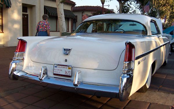 CHRYSLER 300B - 1956