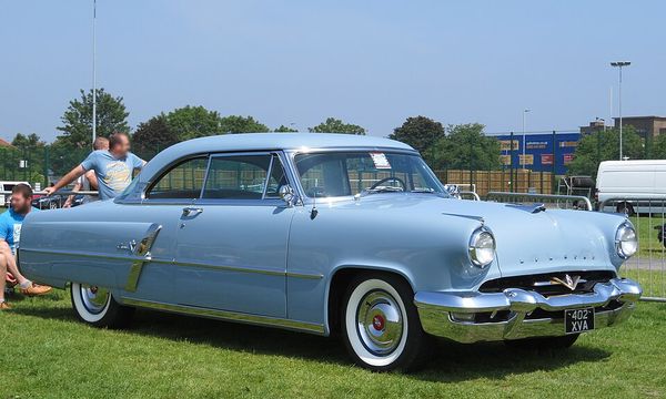 Lincoln Capri - 1952