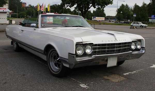 Oldsmobile 89 - 1965