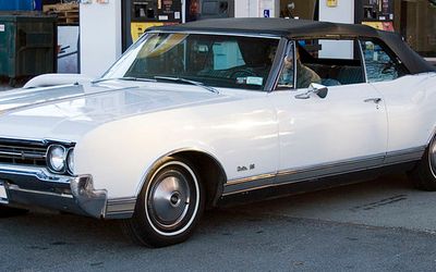 Oldsmobile 88 - 1965