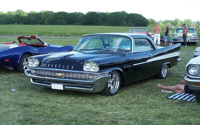 CHRYSLER Saratoga - 1957